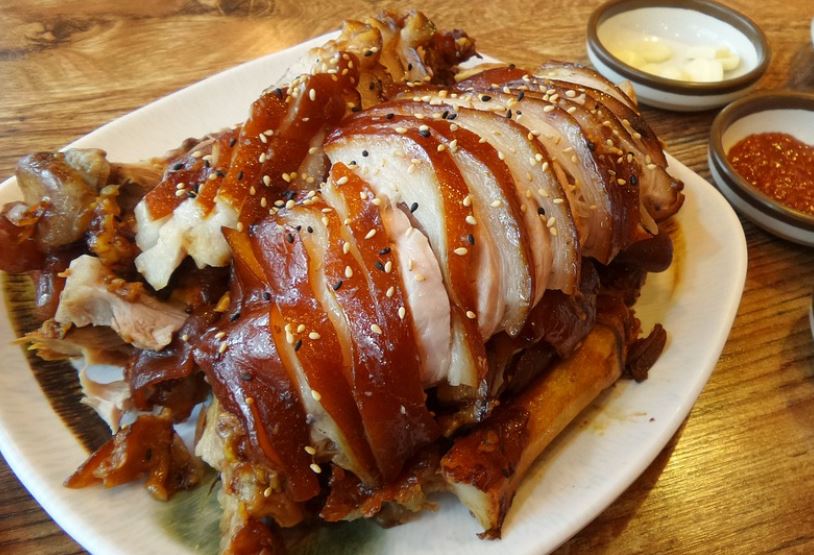 족발 효능, 칼로리, 영양성분, 단백질, 혈당, 당뇨, 콜레스테롤, 다이어트, 유통기한