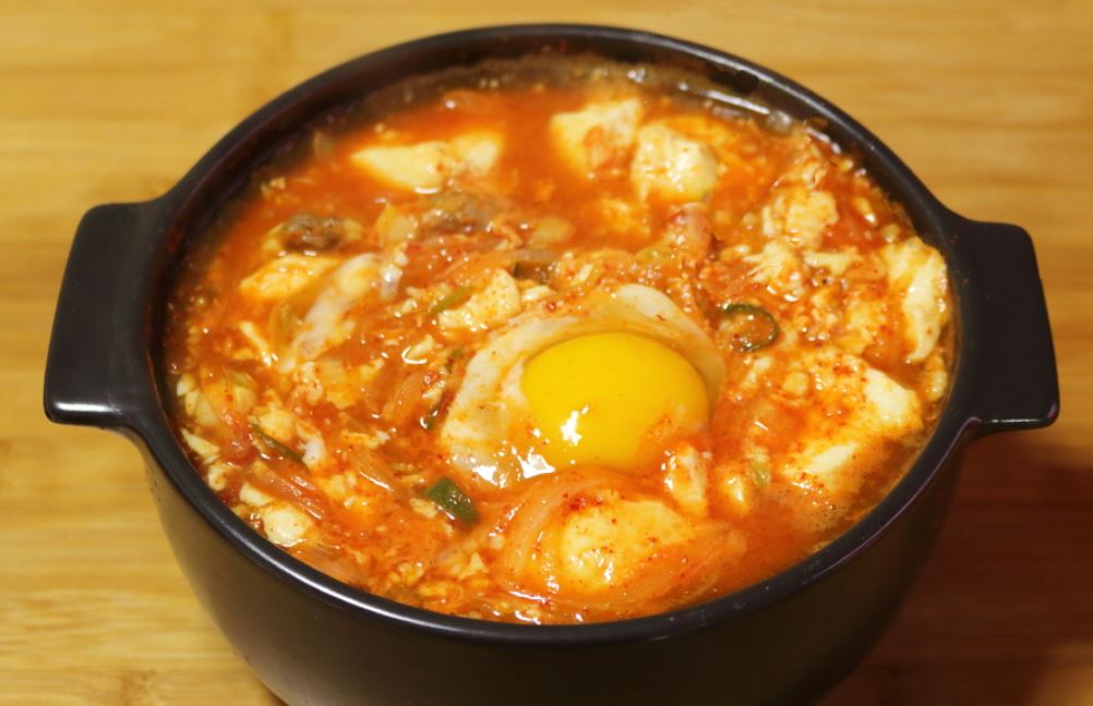순두부찌개 칼로리, 영양성분, 다이어트, 단백질, 혈당, 당뇨, 유통기한, 효능