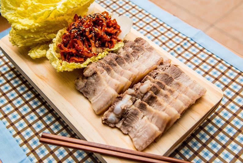 삼겹살 수육 칼로리, 영양성분, 다이어트