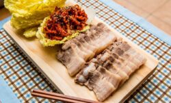 수육 칼로리, 효능, 영양성분, 단백질, 다이어트, 소금, 보관방법, 유통기한, 혈당, 당뇨, 콜레스테롤, 탄수화물, 지방
